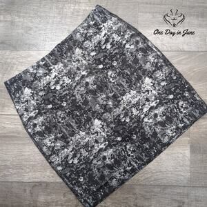 Banana Republic Mini Skirt Size 4